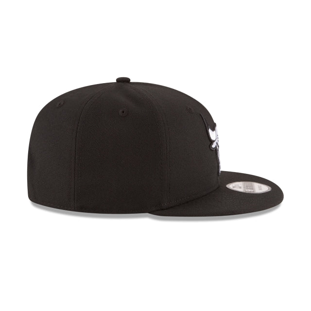 New Era Chicago Bulls Basic 9FIFTY Snapback Hat - View 2