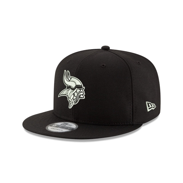 New Era Minnesota Vikings Black &amp; White 9FIFTY Snapback Hat - View 1