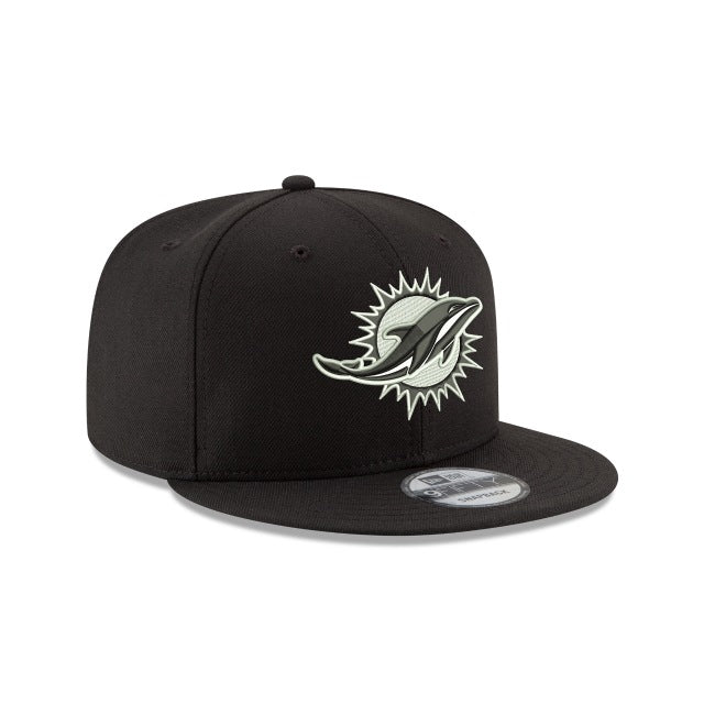 New Era Miami Dolphins Black & White 9FIFTY Snapback Hat - View 2