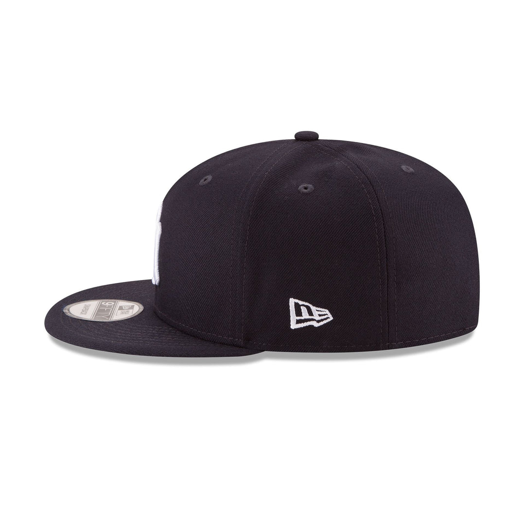 New Era New York Yankees Basic 9FIFTY Snapback Hat - View 5