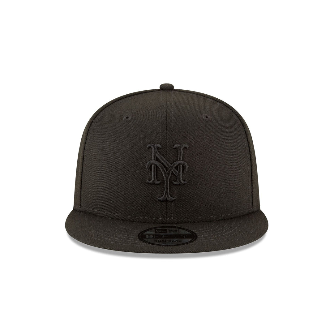 New Era New York Mets Black on Black 9FIFTY Snapback Hat - View 4