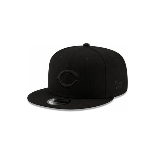 New Era Cincinnati Reds Black on Black 9FIFTY Snapback Hat - Black