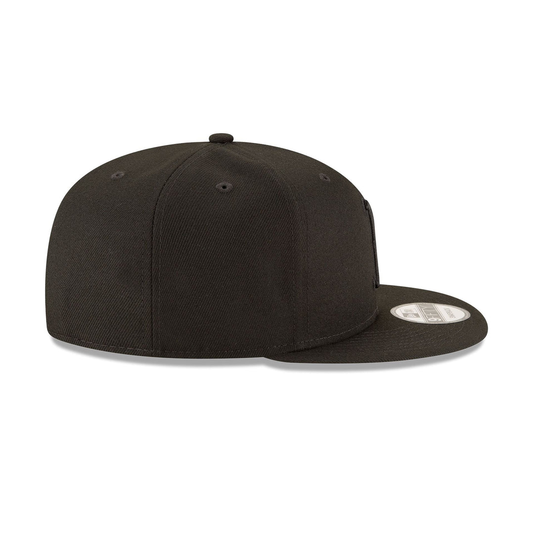 New Era Boston Red Sox Black on Black 9FIFTY Snapback Hat - View 6
