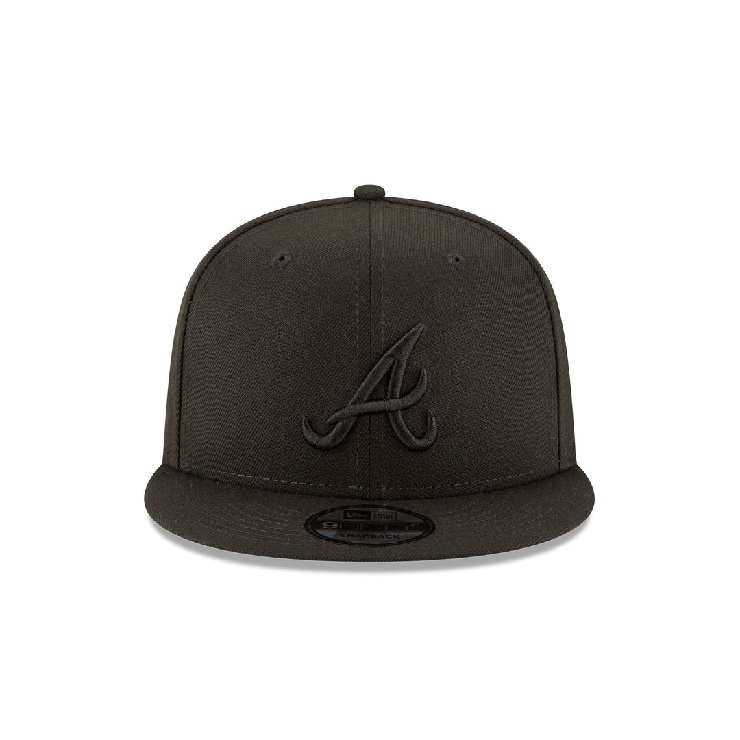 New Era Atlanta Braves Black on Black 9FIFTY Snapback Hat - View 4