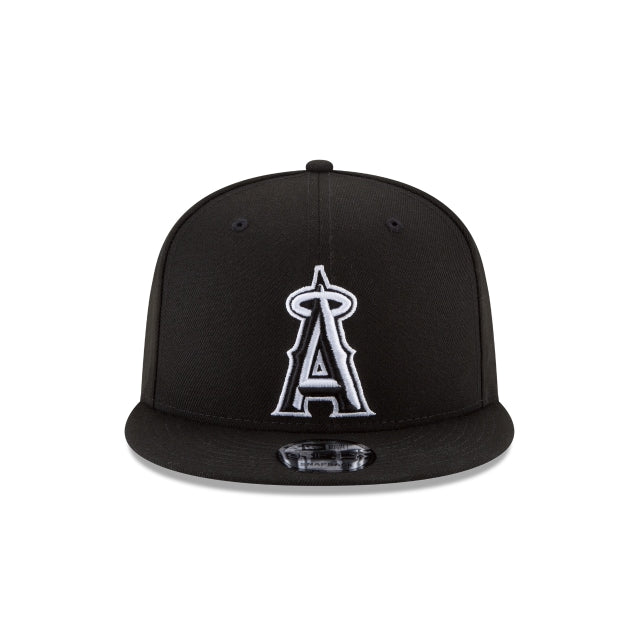 New Era Los Angeles Angels Black &amp; White 9FIFTY Snapback Hat - View 4
