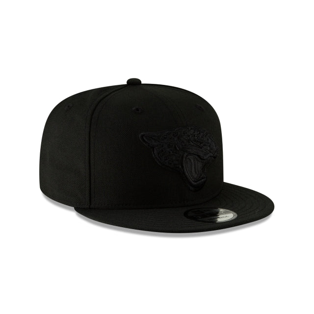 New Era Jacksonville Jaguars Black on Black 9FIFTY Snapback Hat - View 6