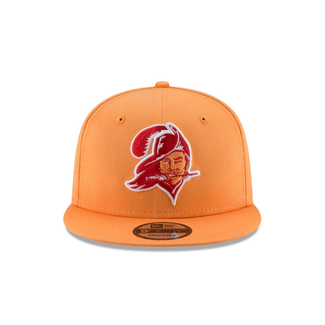 New Era Tampa Bay Buccaneers Basic 9FIFTY Snapback Hat - View 4