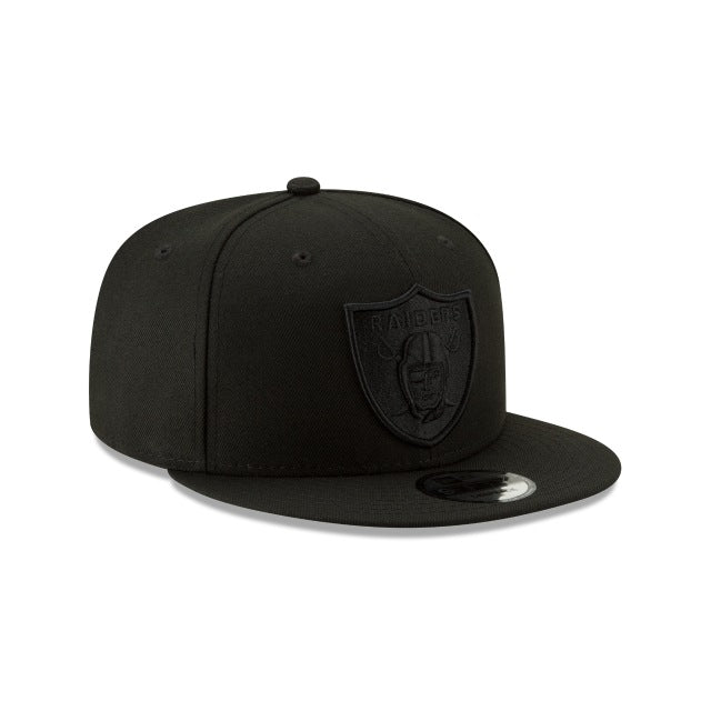 New Era Las Vegas Raiders Black on Black 9FIFTY Snapback Hat - View 3