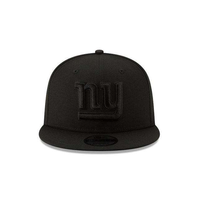 New Era New York Giants Black on Black 9FIFTY Snapback Hat - View 4