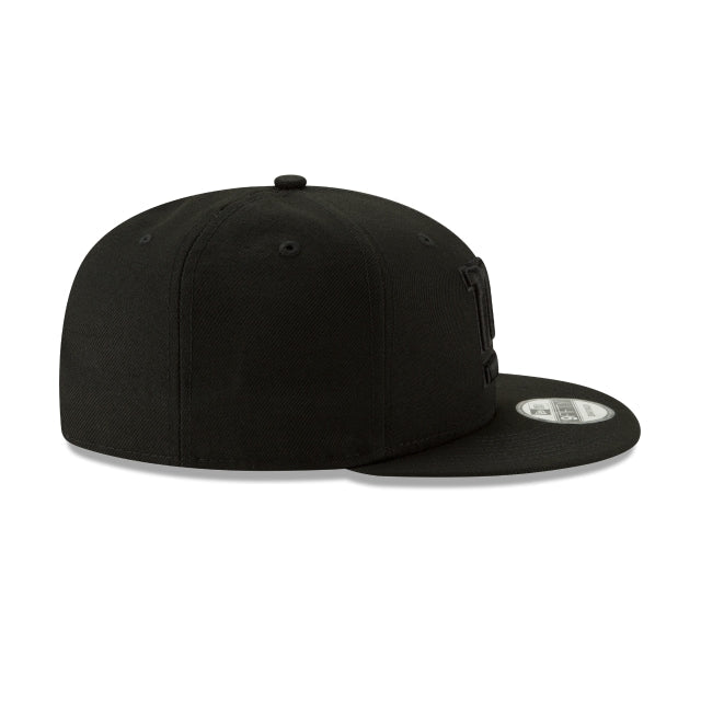 New Era New York Giants Black on Black 9FIFTY Snapback Hat - View 2
