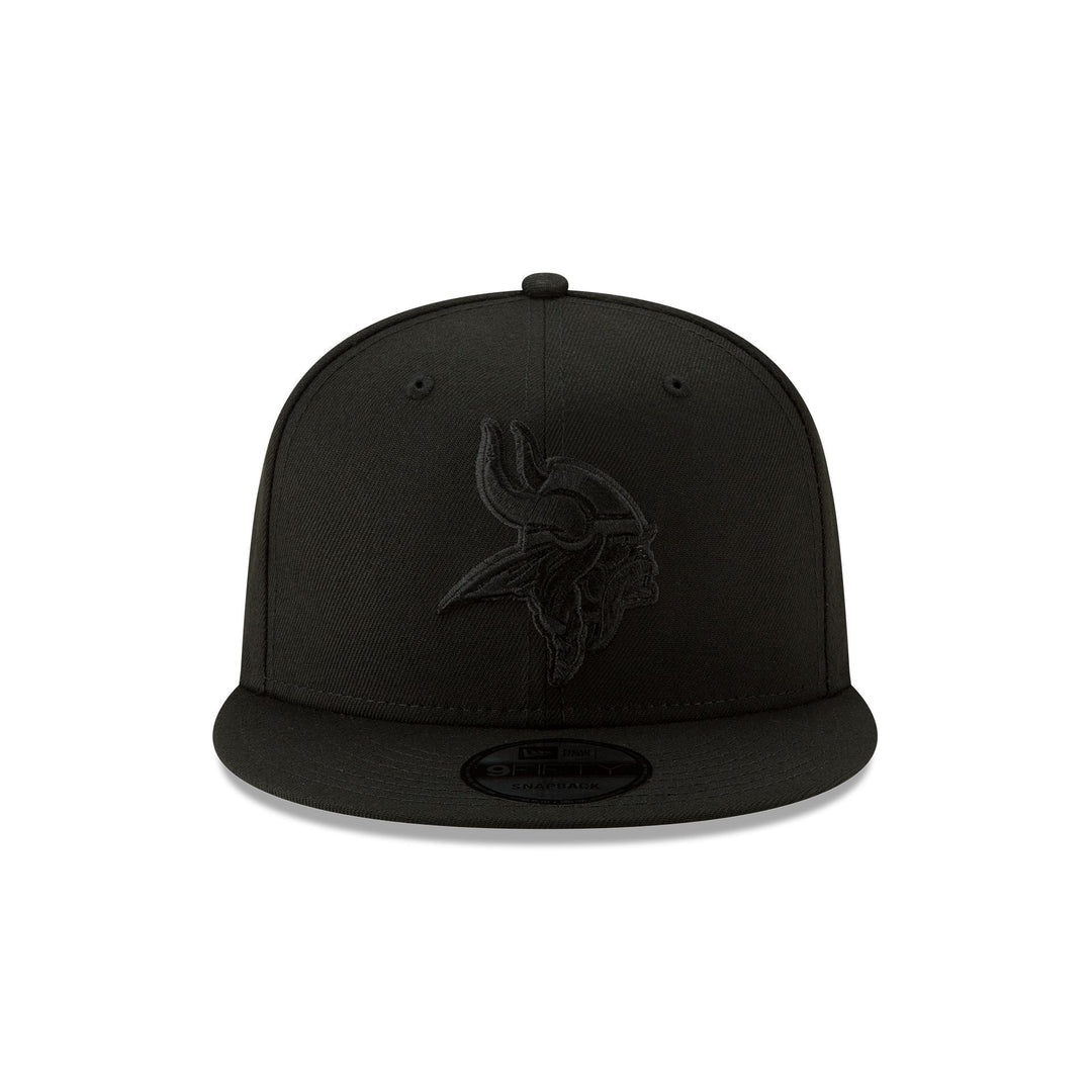 New Era Minnesota Vikings Black on Black 9FIFTY Snapback Hat - View 4