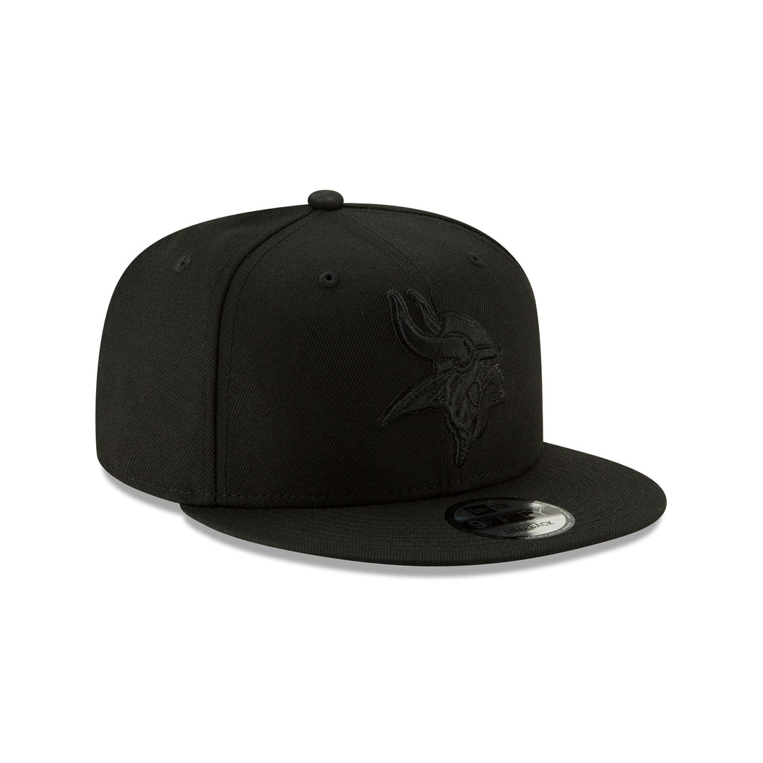 New Era Minnesota Vikings Black on Black 9FIFTY Snapback Hat - View 3