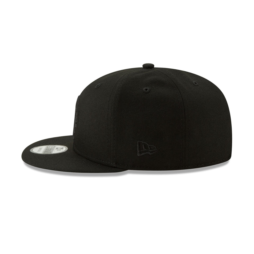 New Era Minnesota Vikings Black on Black 9FIFTY Snapback Hat - View 5