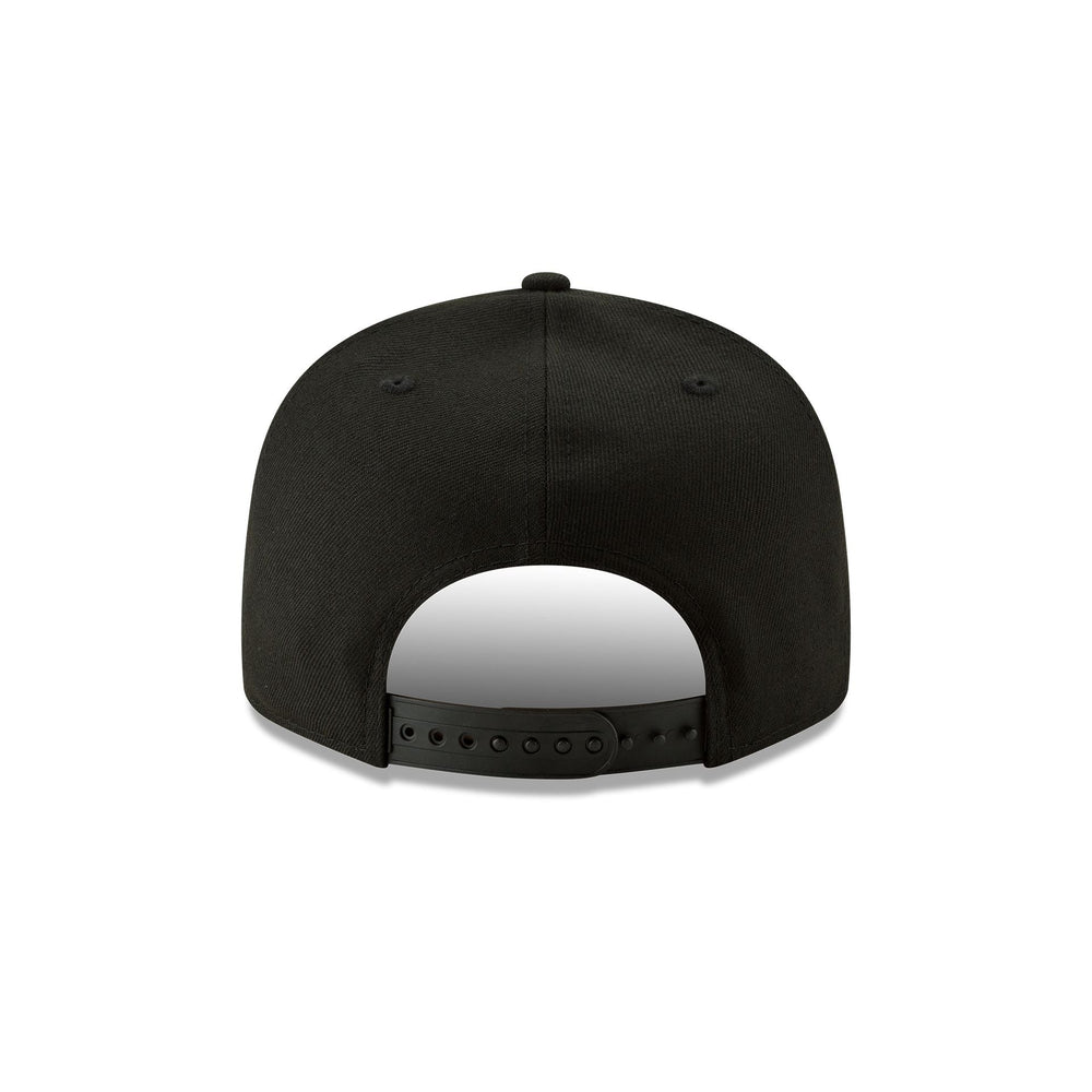 New Era Minnesota Vikings Black on Black 9FIFTY Snapback Hat - View 2