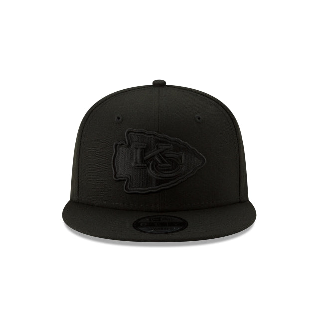 New Era Kansas City Chiefs Black on Black 9FIFTY Snapback Hat - View 4