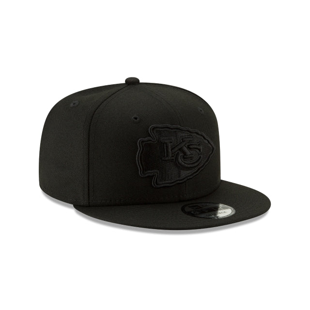 New Era Kansas City Chiefs Black on Black 9FIFTY Snapback Hat - View 3