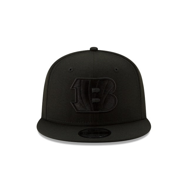 New Era Cincinnati Bengals Black on Black 9FIFTY Snapback Hat - View 4