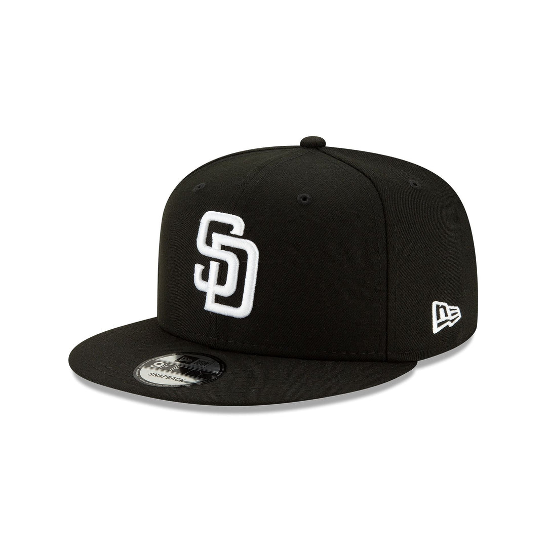 New Era San Diego Padres Basic Black 9FIFTY Snapback Hat - View 1