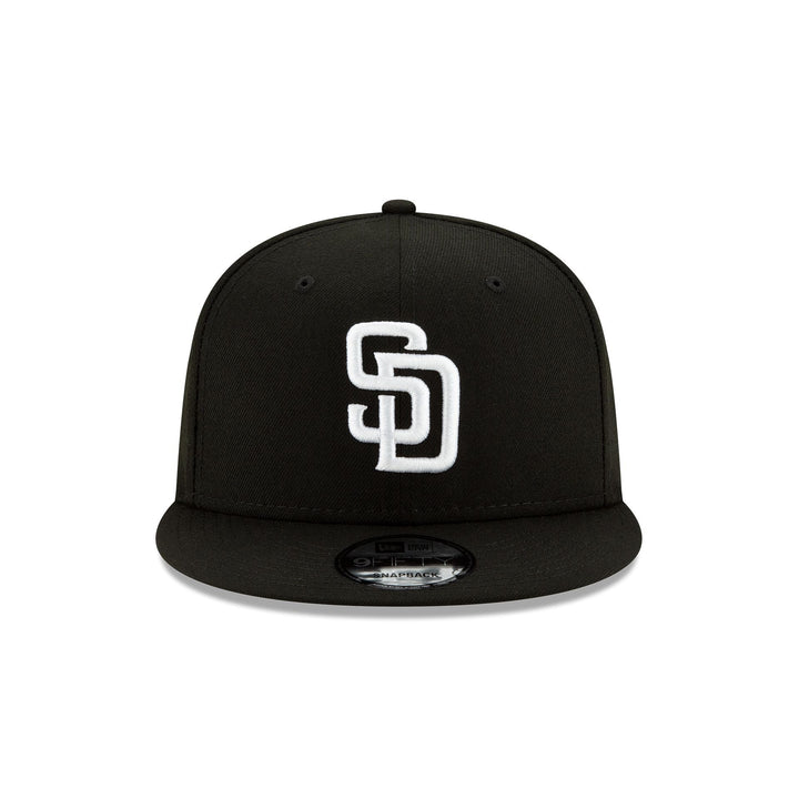 New Era San Diego Padres Basic Black 9FIFTY Snapback Hat - View 4