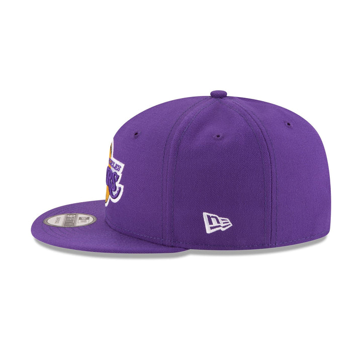 New Era Los Angeles Lakers Basic 9FIFTY Snapback Hat - View 5