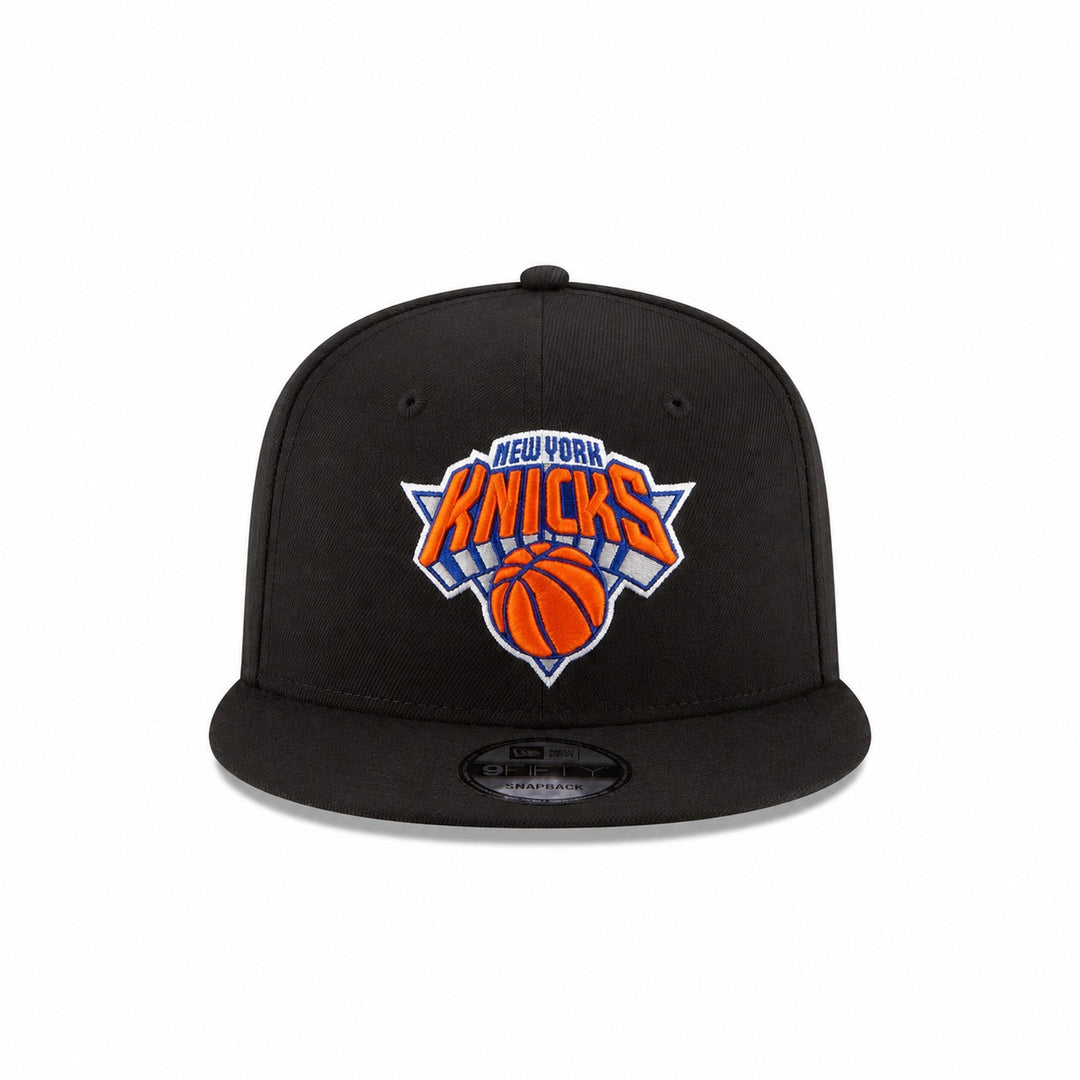 New Era New York Knicks Black on Black 9FIFTY Snapback Hat - View 4