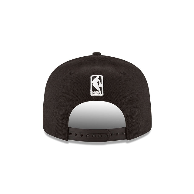 New Era Chicago Bulls Black on Black 9FIFTY Snapback Hat - View 2