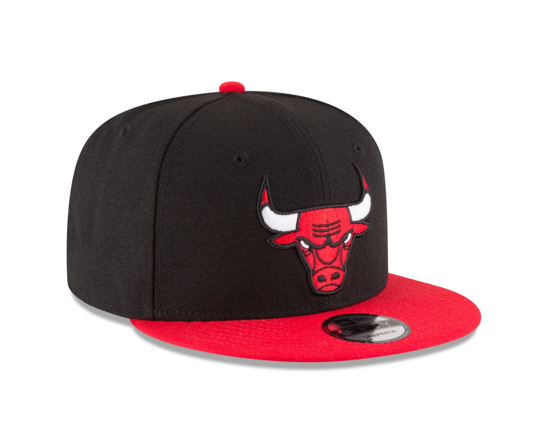 New Era Chicago Bulls Two Tone Black 9FIFTY Snapback Hat - Black