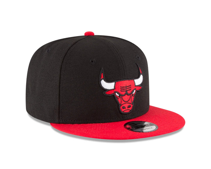 New Era Chicago Bulls Two Tone Black 9FIFTY Snapback Hat - Black