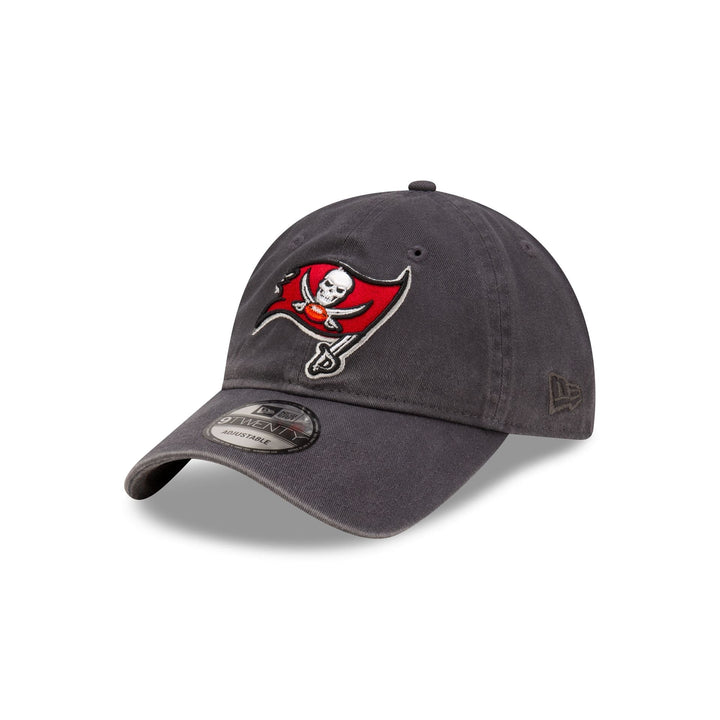 New Era Tampa Bay Buccaneers 9TWENTY Adjustable Hat - View 1
