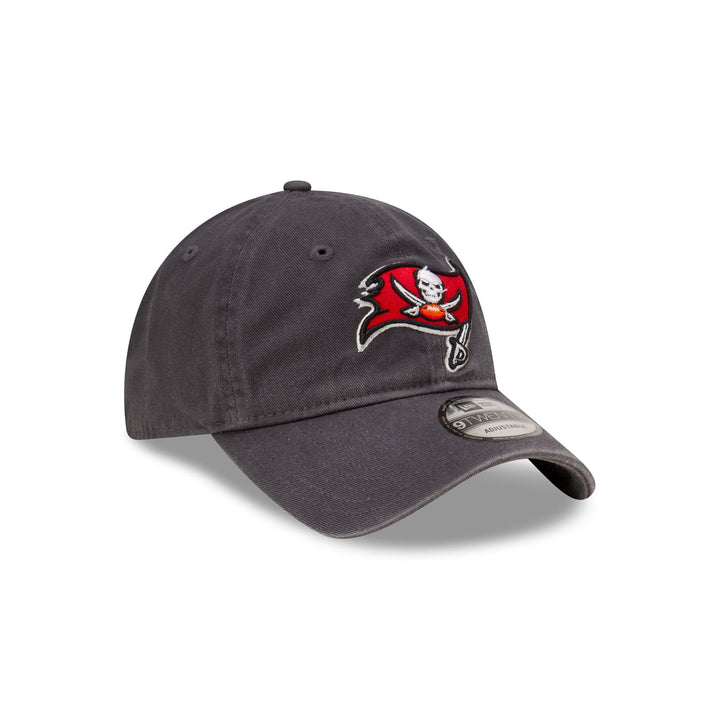New Era Tampa Bay Buccaneers 9TWENTY Adjustable Hat - View 3