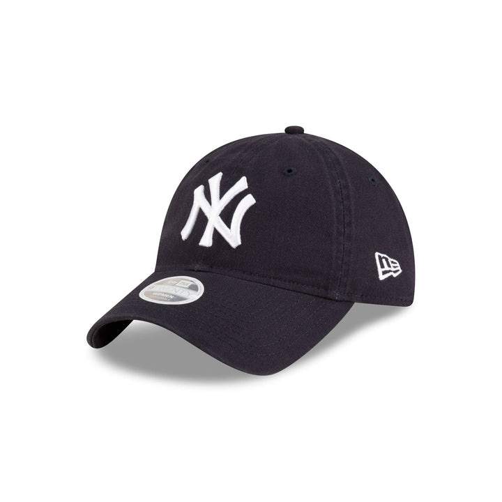 New Era New York Yankees 9TWENTY Adjustable Hat - View 1