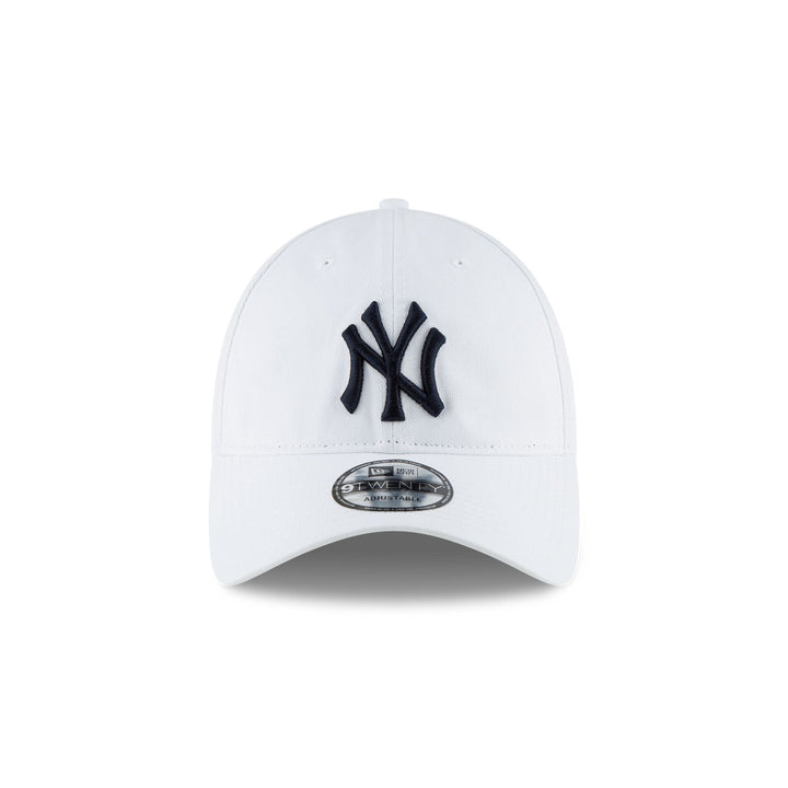 New Era New York Yankees 9TWENTY Adjustable Hat - View 4