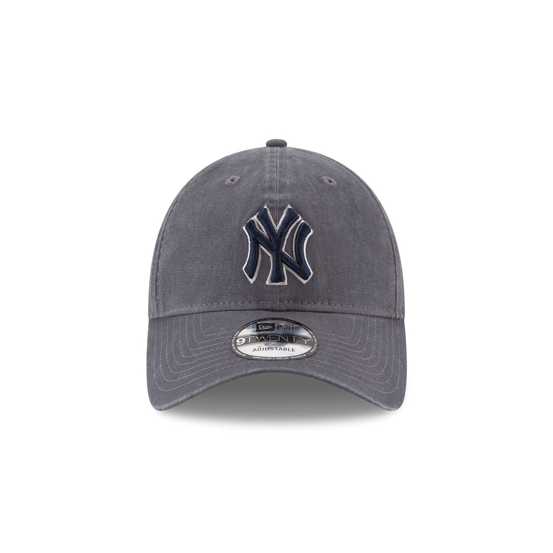 New Era New York Yankees 9TWENTY Adjustable Hat - View 4