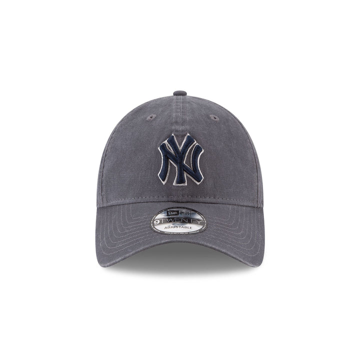New Era New York Yankees 9TWENTY Adjustable Hat - View 4