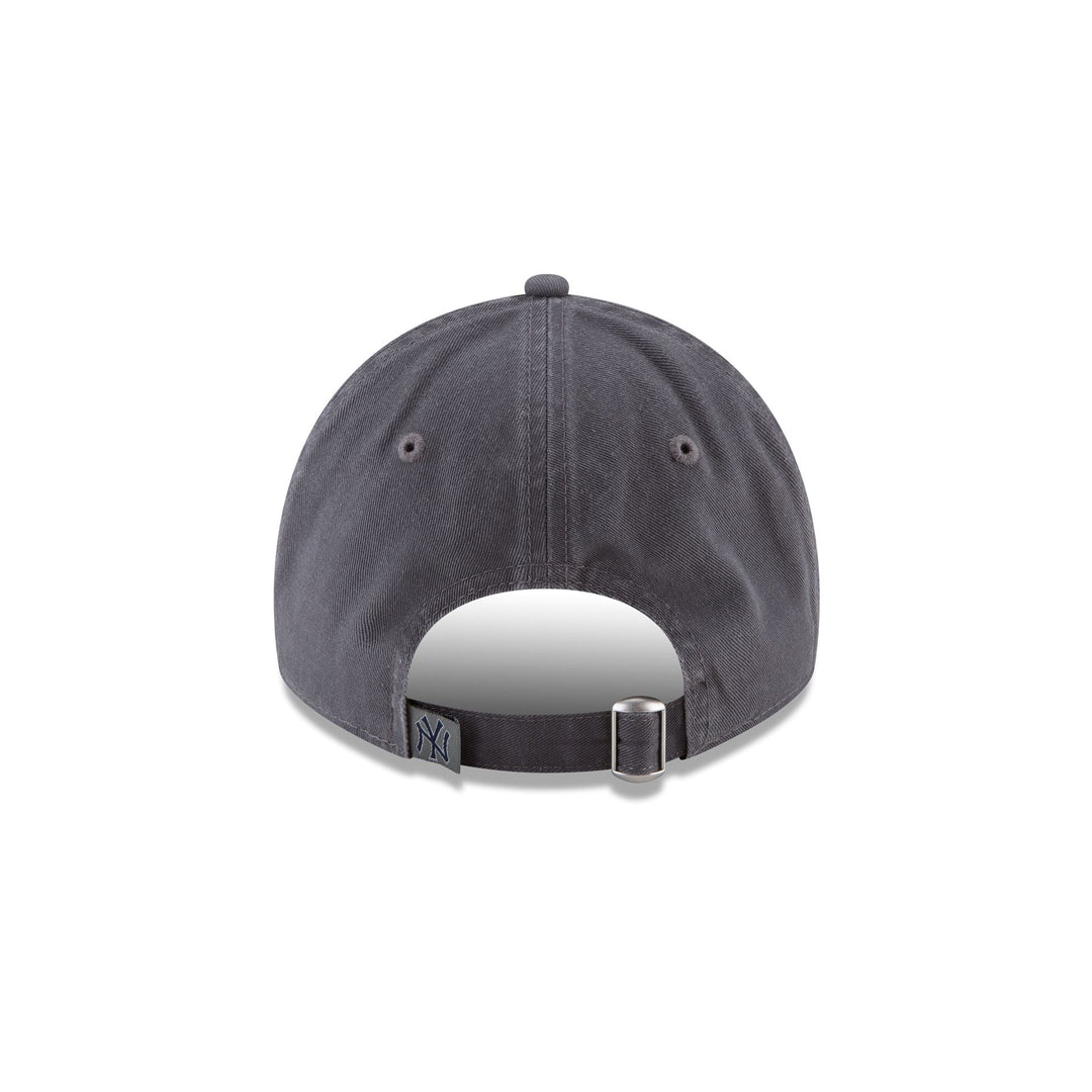 New Era New York Yankees 9TWENTY Adjustable Hat - View 2