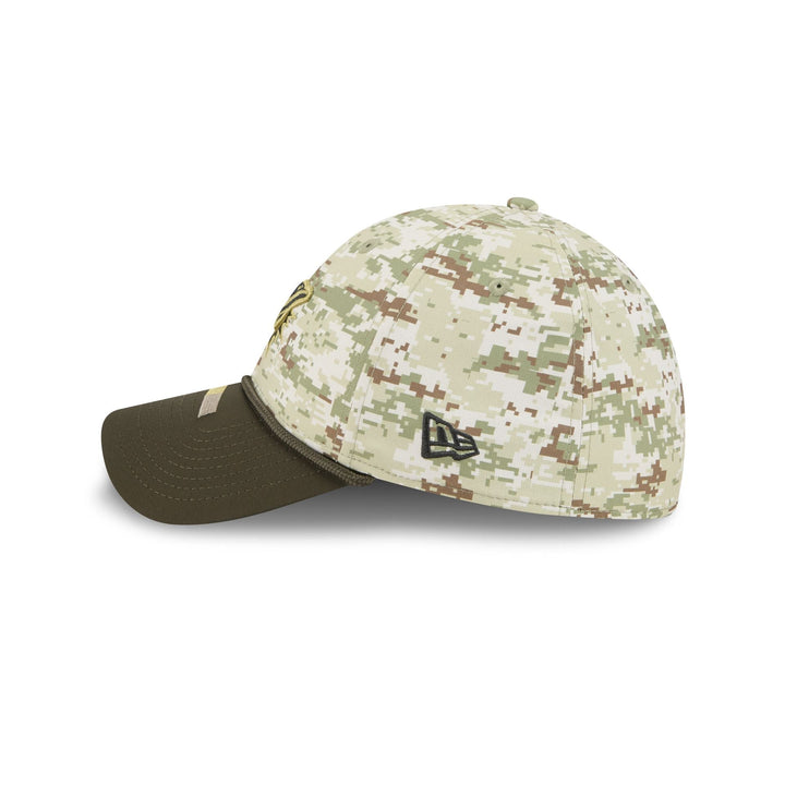 Miami Dolphins Salute to Service 39THIRTY Stretch Fit Hat - Camo