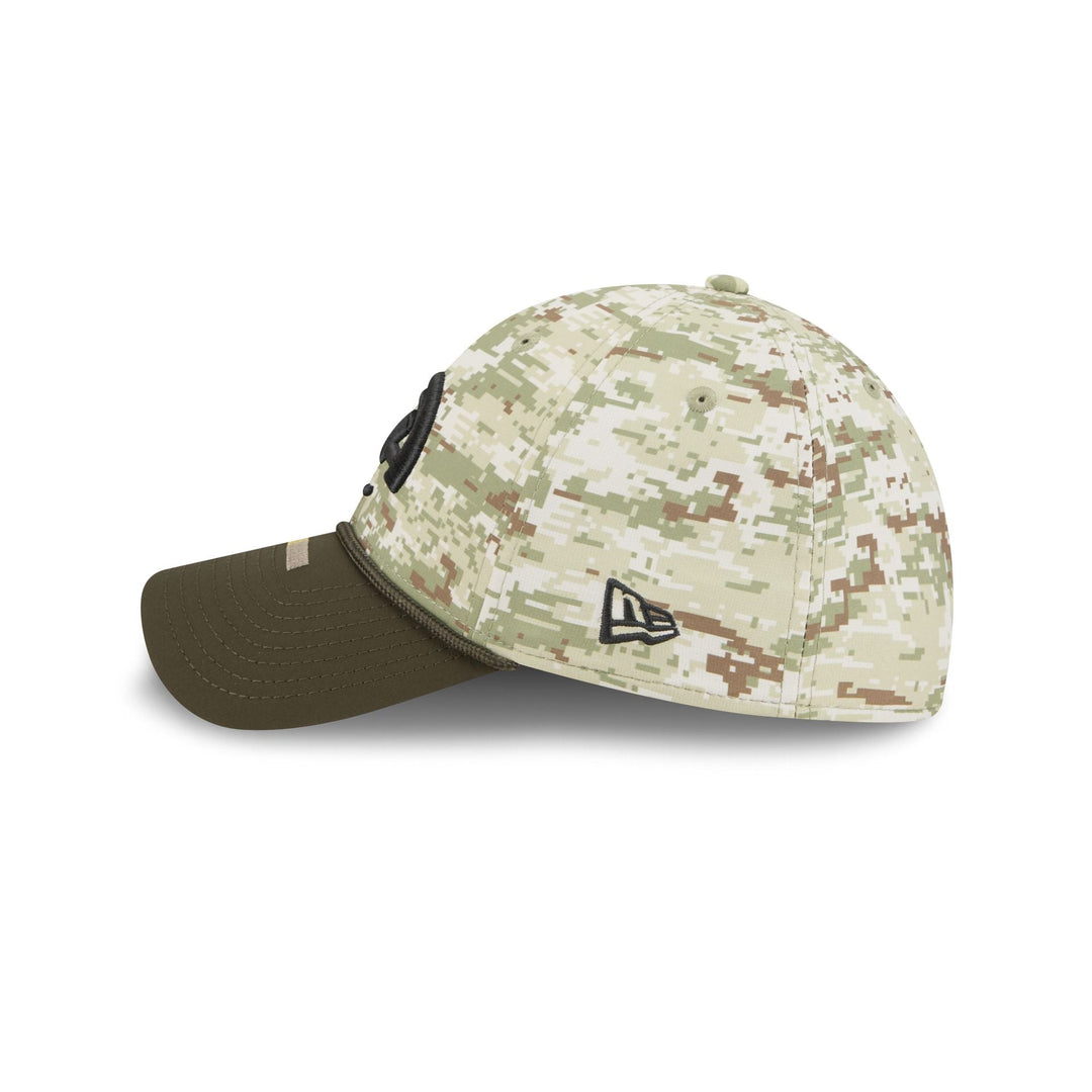 Los Angeles Rams Salute to Service 39THIRTY Stretch Fit Hat - Camo