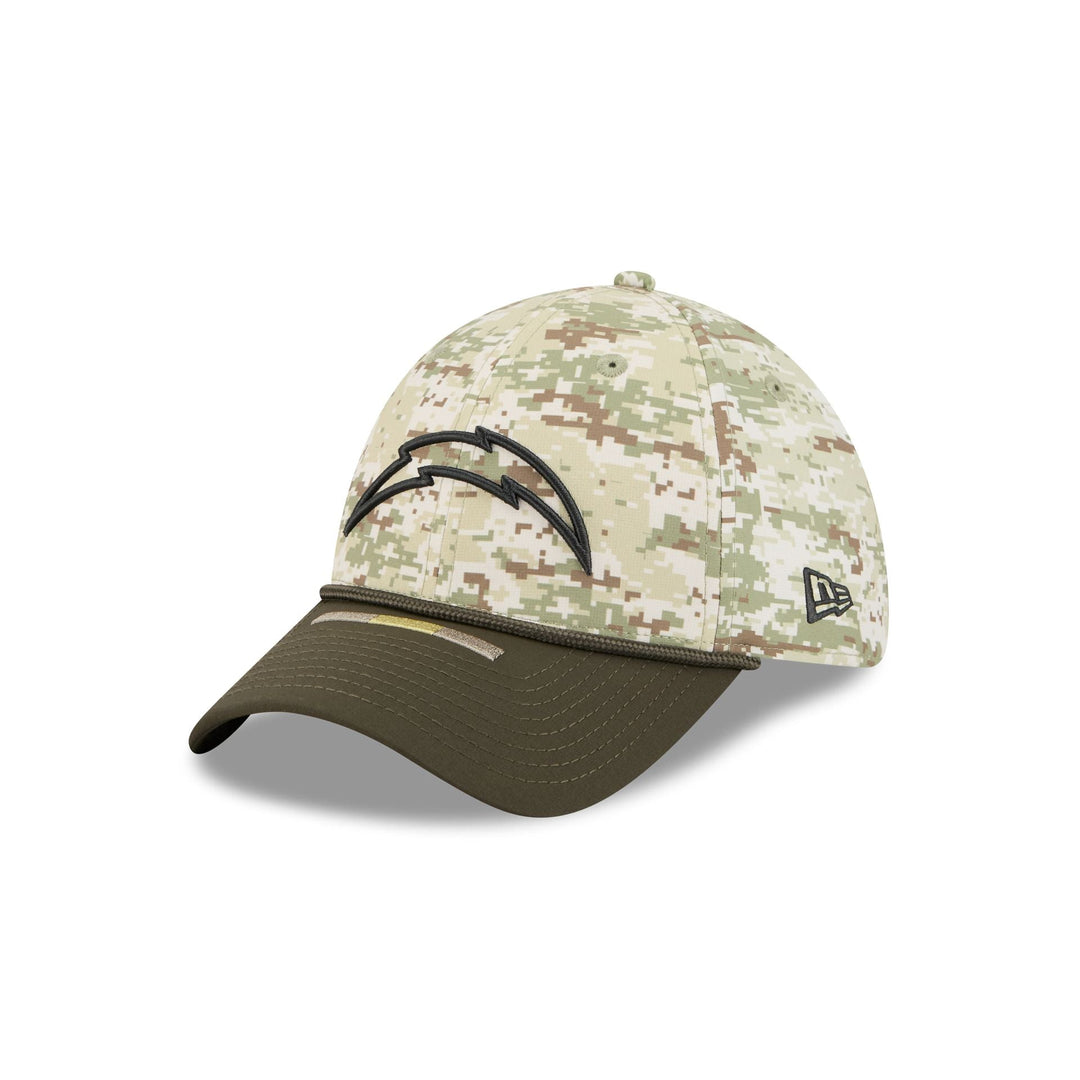 Los Angeles Chargers Salute to Service 39THIRTY Stretch Fit Hat - Camo