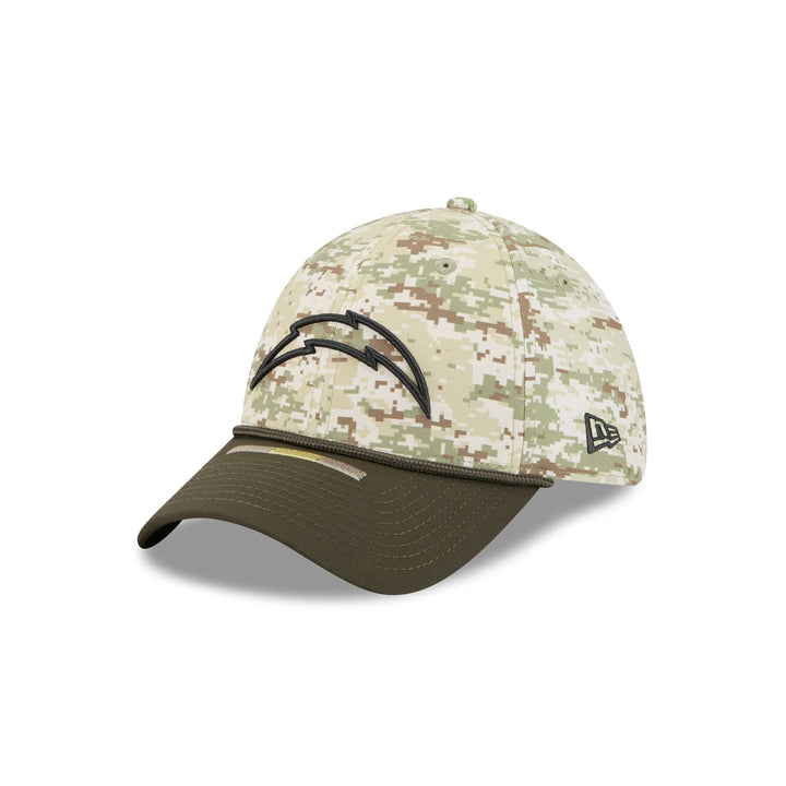 Los Angeles Chargers Salute to Service 39THIRTY Stretch Fit Hat - Camo