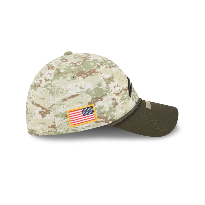 Los Angeles Chargers Salute to Service 39THIRTY Stretch Fit Hat - Camo