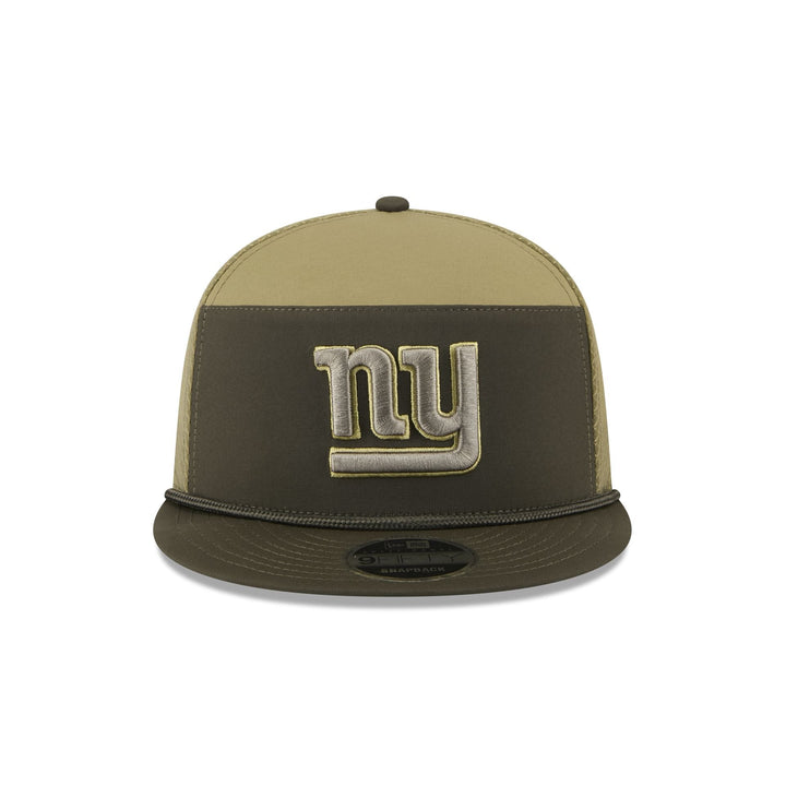 New York Giants Salute to Service Split Panel 9FIFTY Trucker Hat - View 4