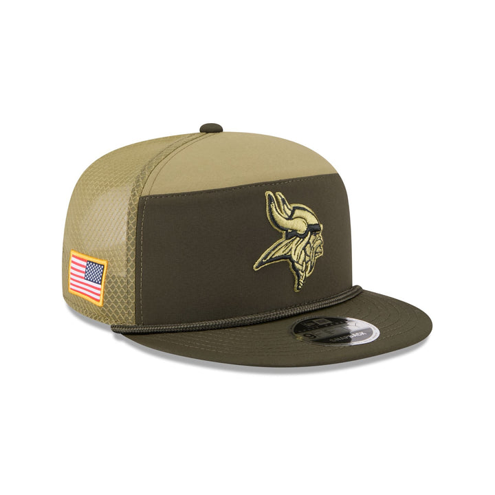Minnesota Vikings Salute to Service Split Panel 9FIFTY Trucker Hat - View 1