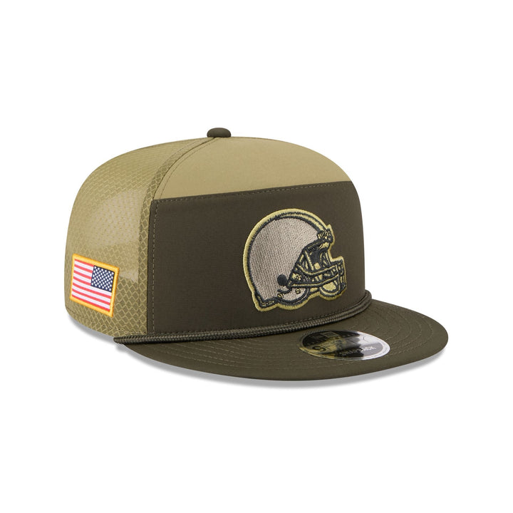 Cleveland Browns Salute to Service Split Panel 9FIFTY Trucker Hat - View 1