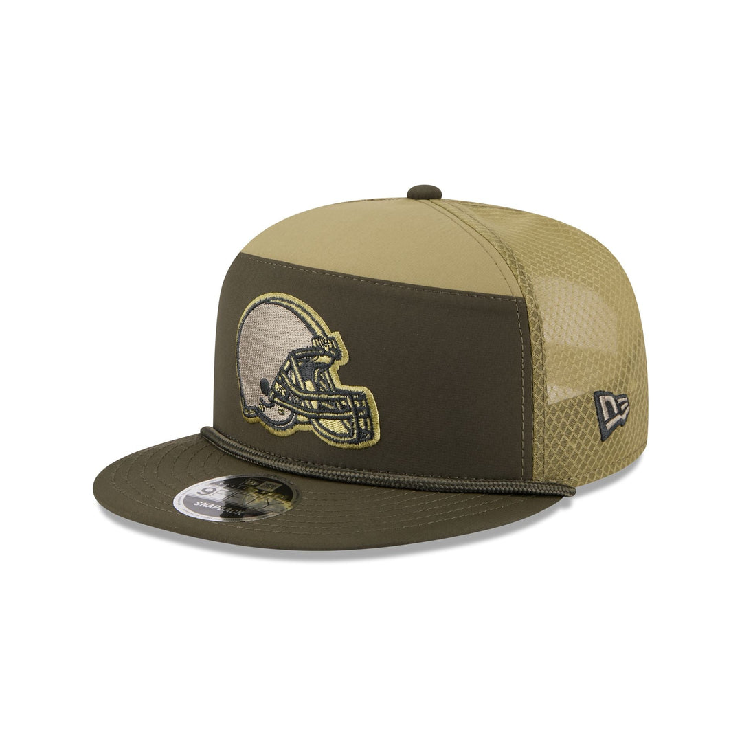 Cleveland Browns Salute to Service Split Panel 9FIFTY Trucker Hat - View 1