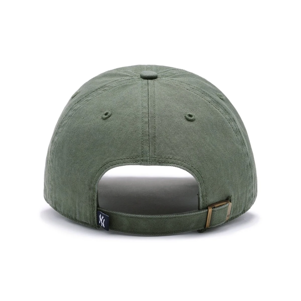 '47 Brand New York Yankees Clean Up Adjustable Hat Moss Front