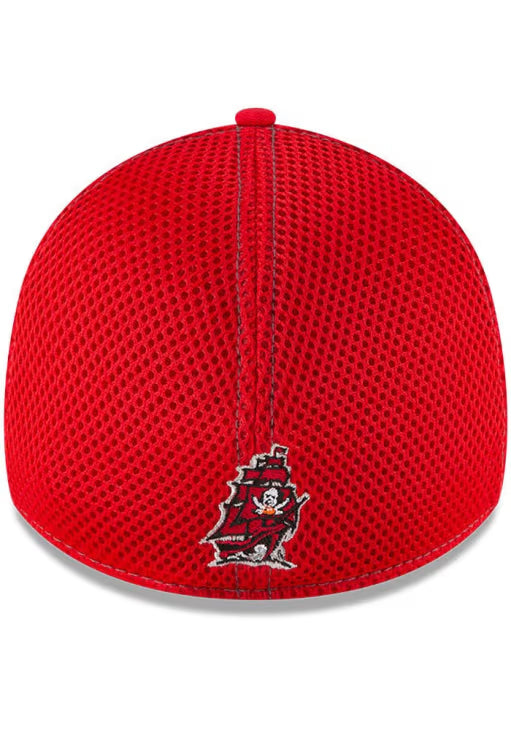 New Era Tampa Bay Buccaneers Neo 39THIRTY Stretch Fit Hat - Red