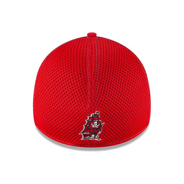 New Era Tampa Bay Buccaneers Neo 39THIRTY Stretch Fit Hat - Red