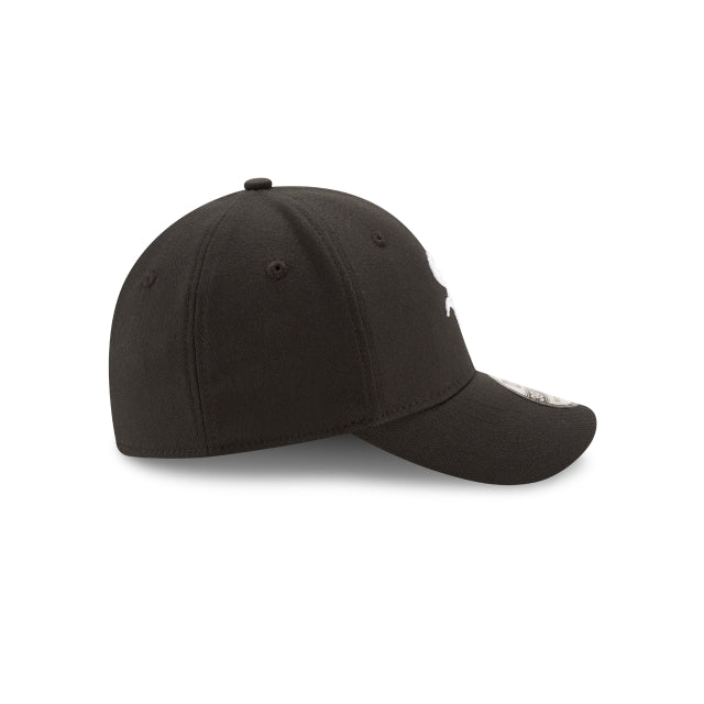 Chicago White Sox Classic 39THIRTY Stretch Fit Hat - Black
