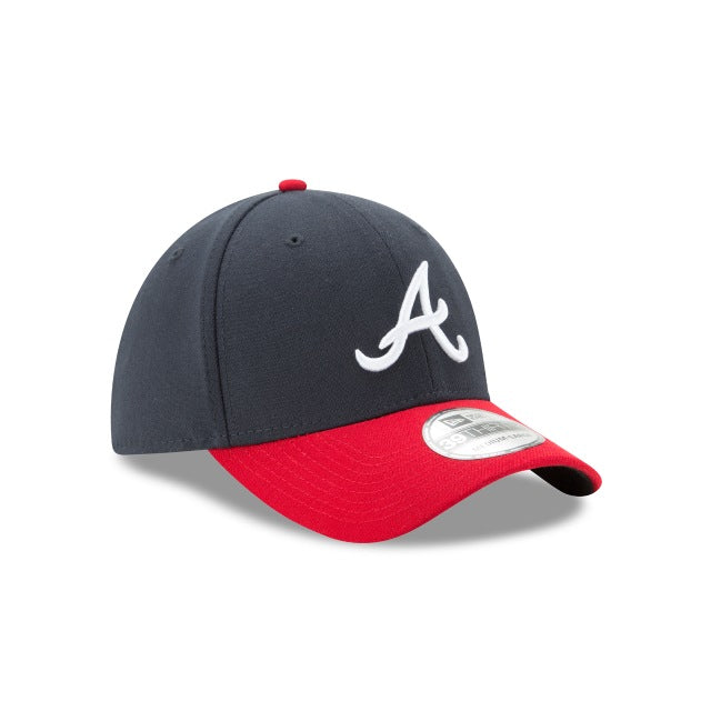 Atlanta Braves Classic Two-Tone 39THIRTY Stretch Fit Hat - Navy / Red