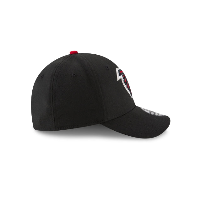 Atlanta Falcons Classic 39THIRTY Stretch Fit Hat - Black / Team Colors